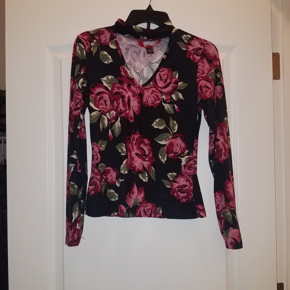 Flowery long sleeve top
